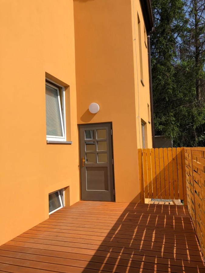 Apartmany Leto Frýdek-Místek エクステリア 写真